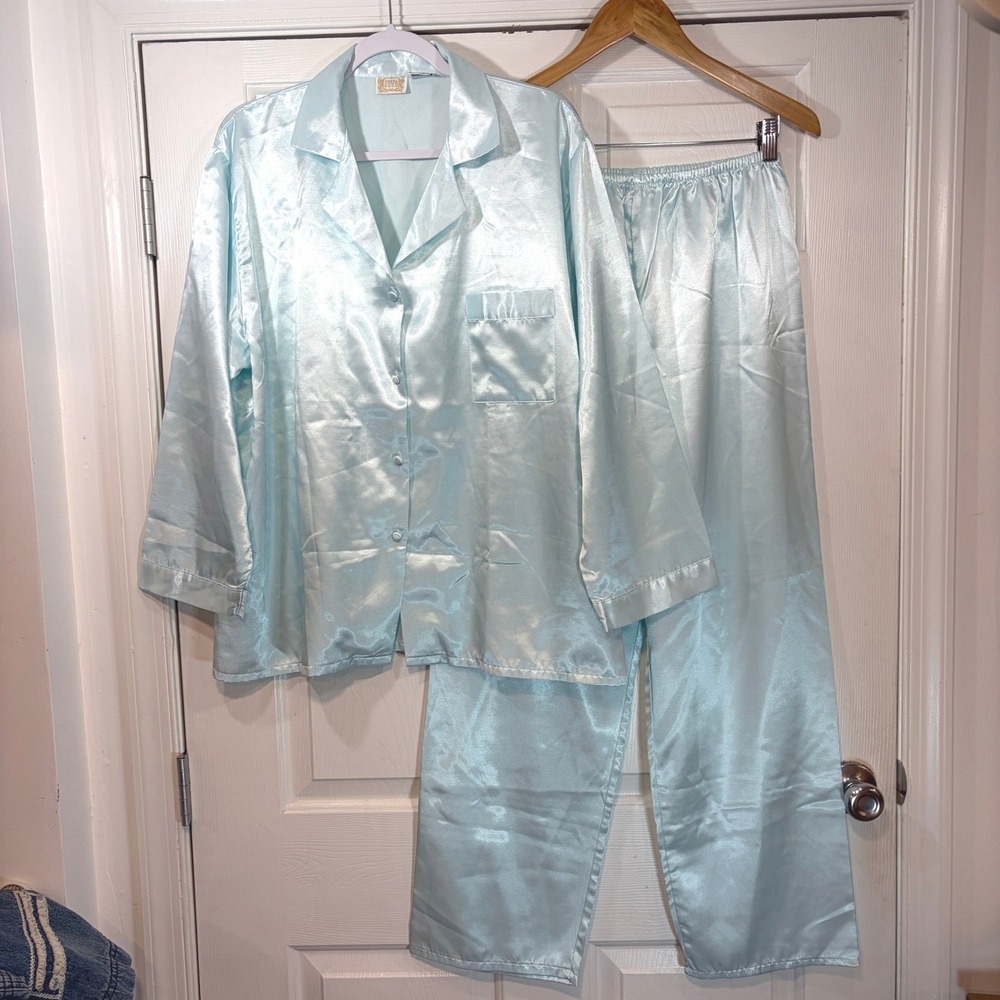 Circa 2000 Vintage 90s Light Blue Satin Pajama Set‎ Shirt Pants Womens L Pastel